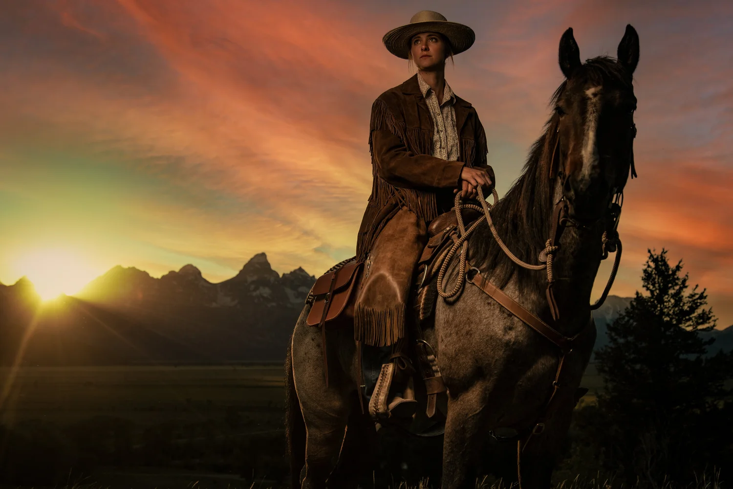 Horseback portrait at the edge of sunset